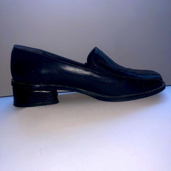 Women’s Italien Leather 90’s style Shoes - Picture 5 of 12
